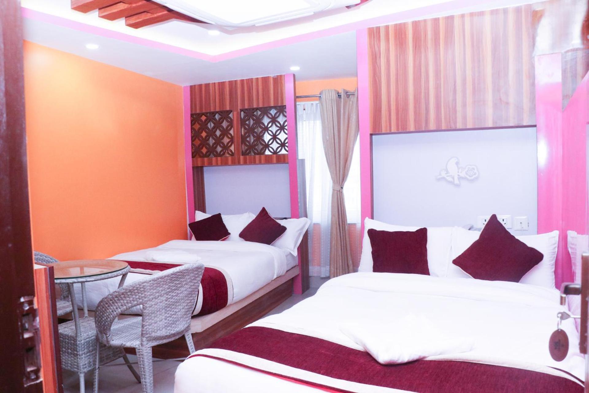 Om Tandoori Hotel Kathmandu Bagian luar foto